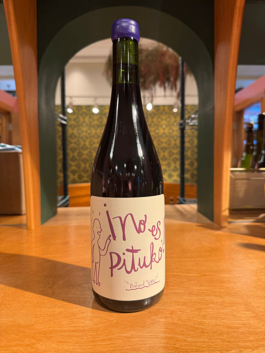 Viña Echeverria, 'No Es Pituko' Carignan Valle del Curicó 2024
